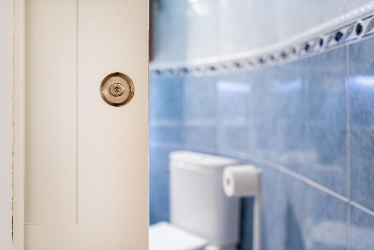Precioso Apartamento En El Centro De Granada Ngoại thất bức ảnh